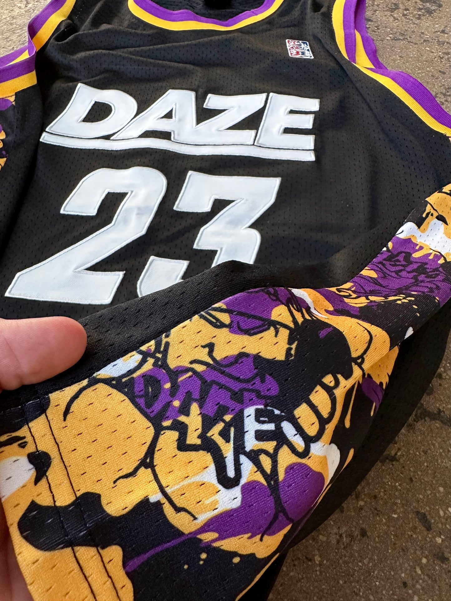 DAZE Embroidered Jersey