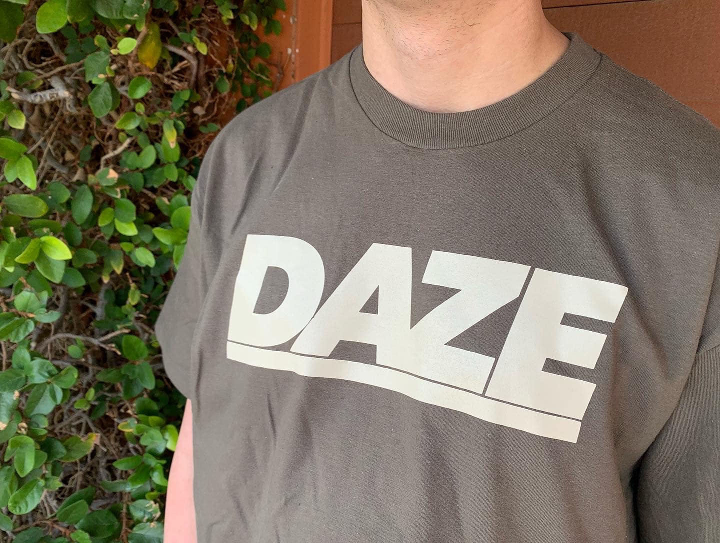 DAZE - Logo Shirt (Olive/Cream)