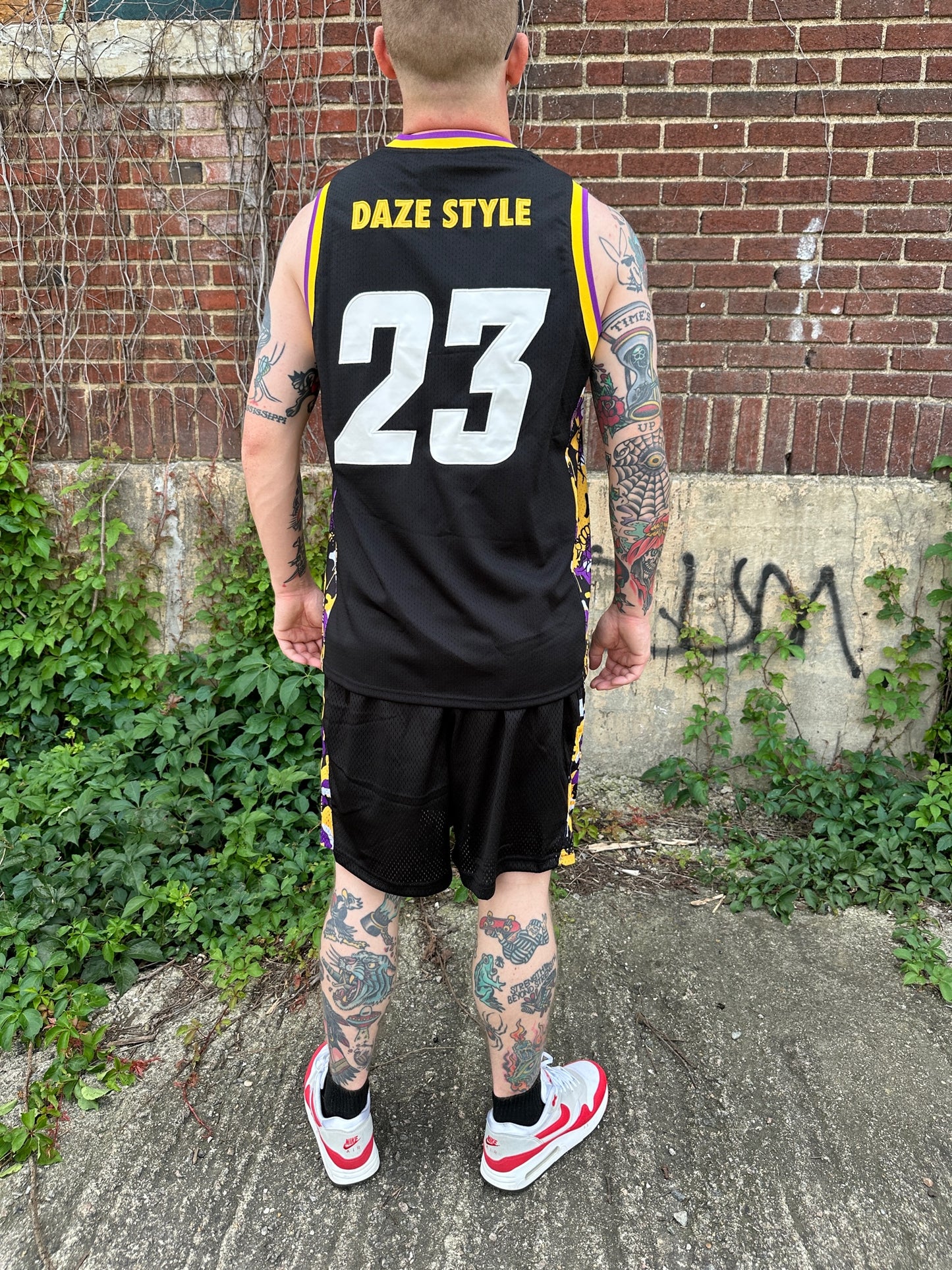 DAZE Embroidered Jersey